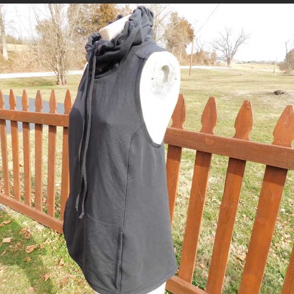 🖤Calia by Carrie Underwood Hooded Tank - Picture 3 of 5